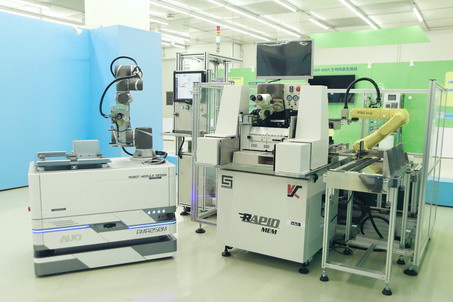 熊猫体育數位攜手半導體設備大廠K&S及夥伴樂宇精密，針對半導體封裝場域痛點，提供iAMHS一站式解決方案，創造產能提升至少10%的效益